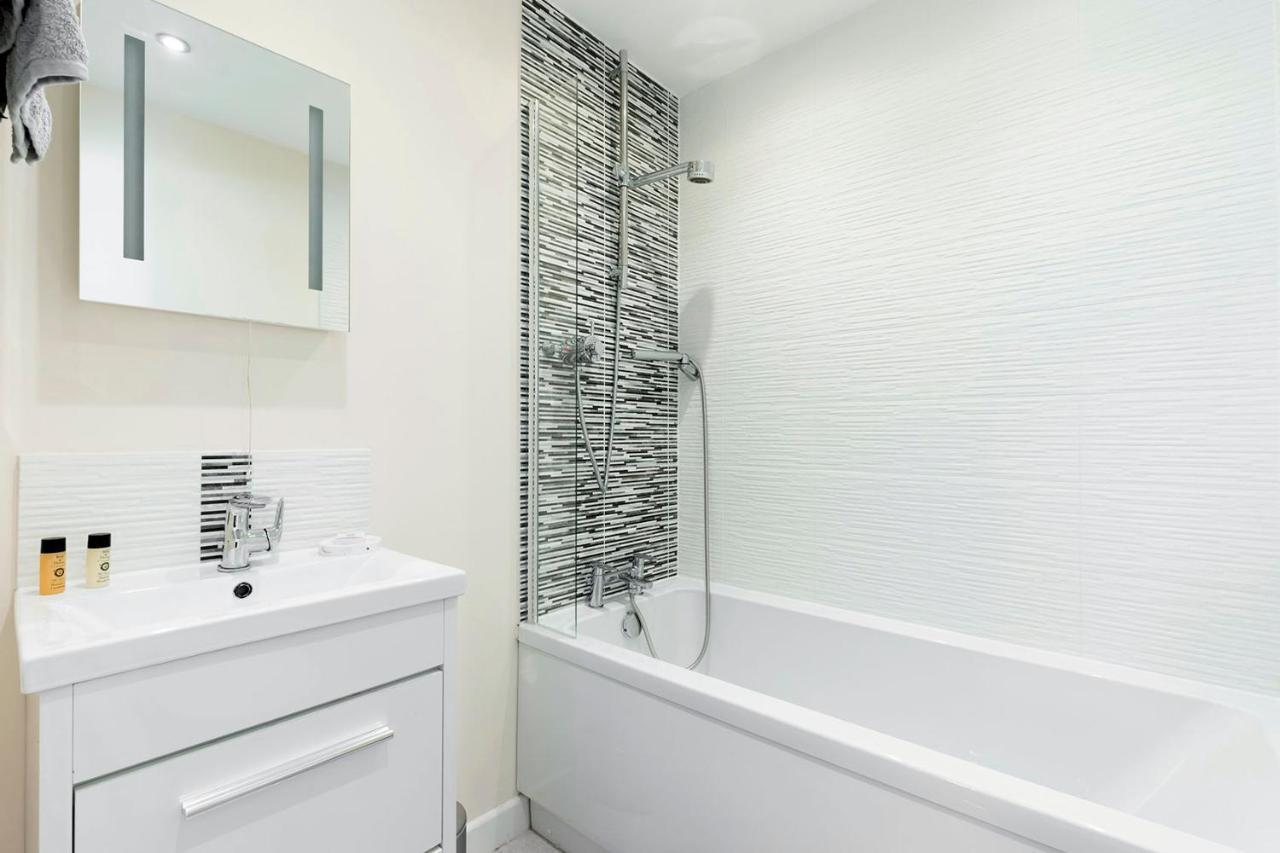 Apartment Ground Floor 2 Bedroom Town Centre Cheltenham